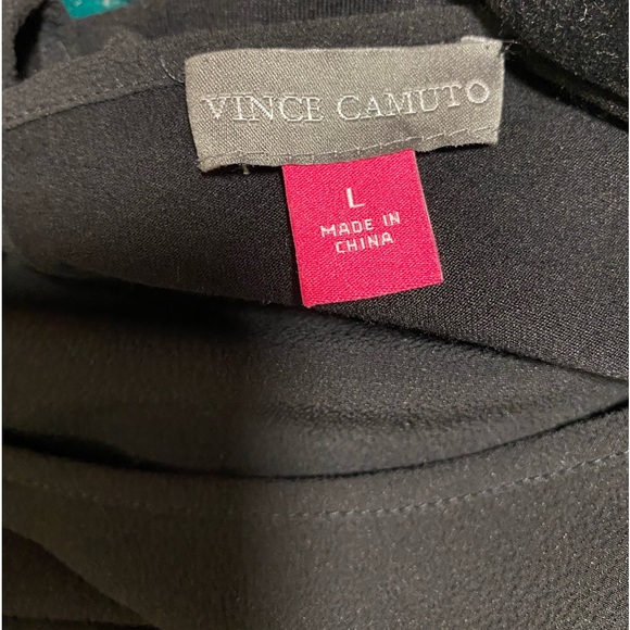 Beautiful Vince Camuto blouse, Size Large - Picture 2 of 3